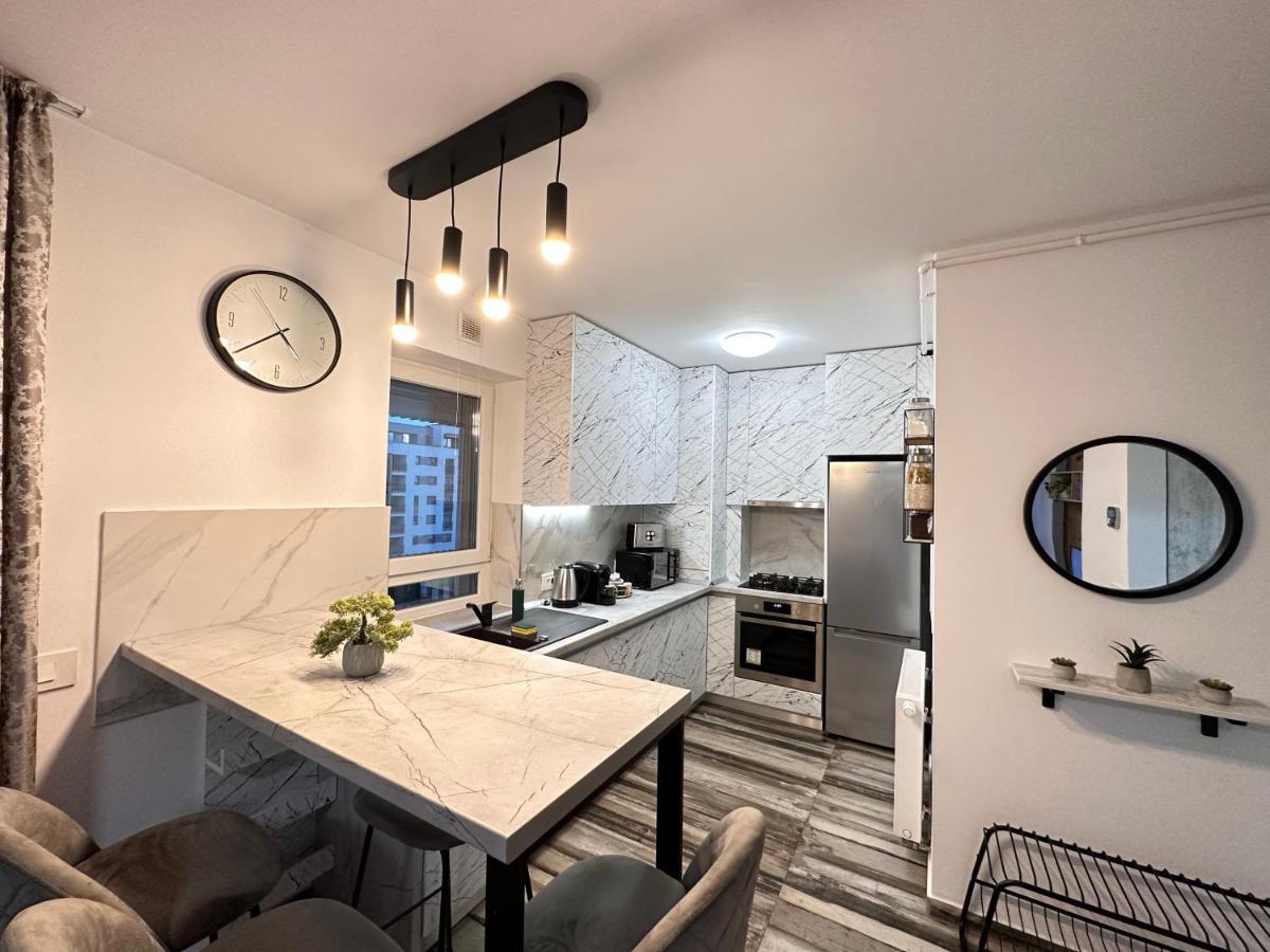 Deluxe Cozy Apartments - Coresi Mall #Brassó Kültér fotó