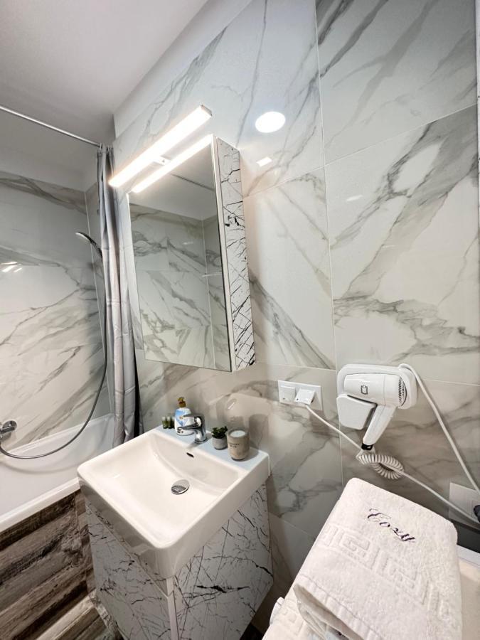 Deluxe Cozy Apartments - Coresi Mall #Brassó Kültér fotó
