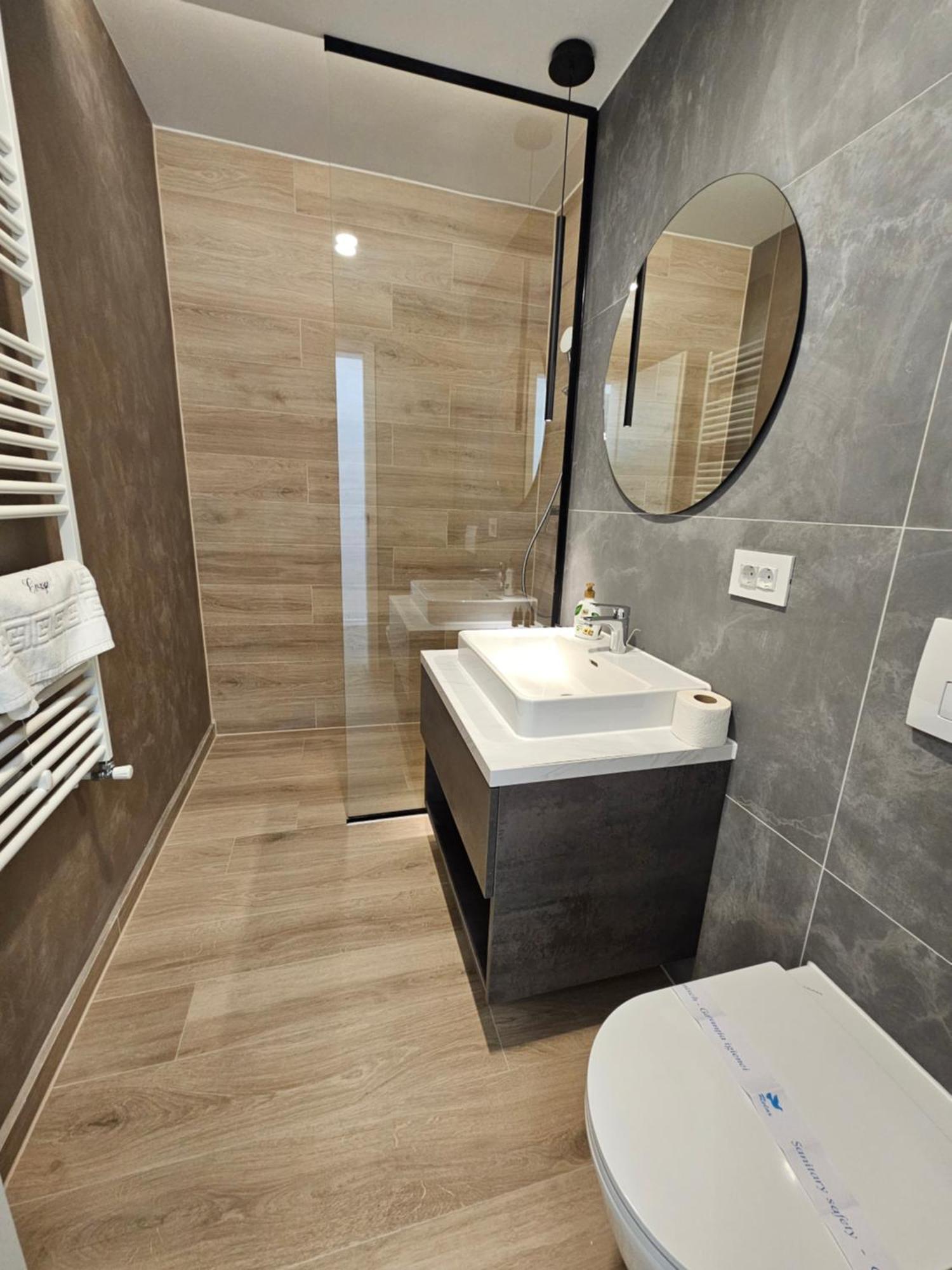 Deluxe Cozy Apartments - Coresi Mall #Brassó Kültér fotó