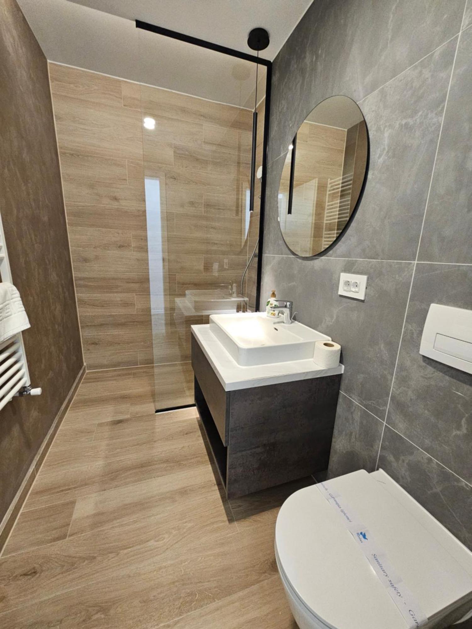 Deluxe Cozy Apartments - Coresi Mall #Brassó Kültér fotó
